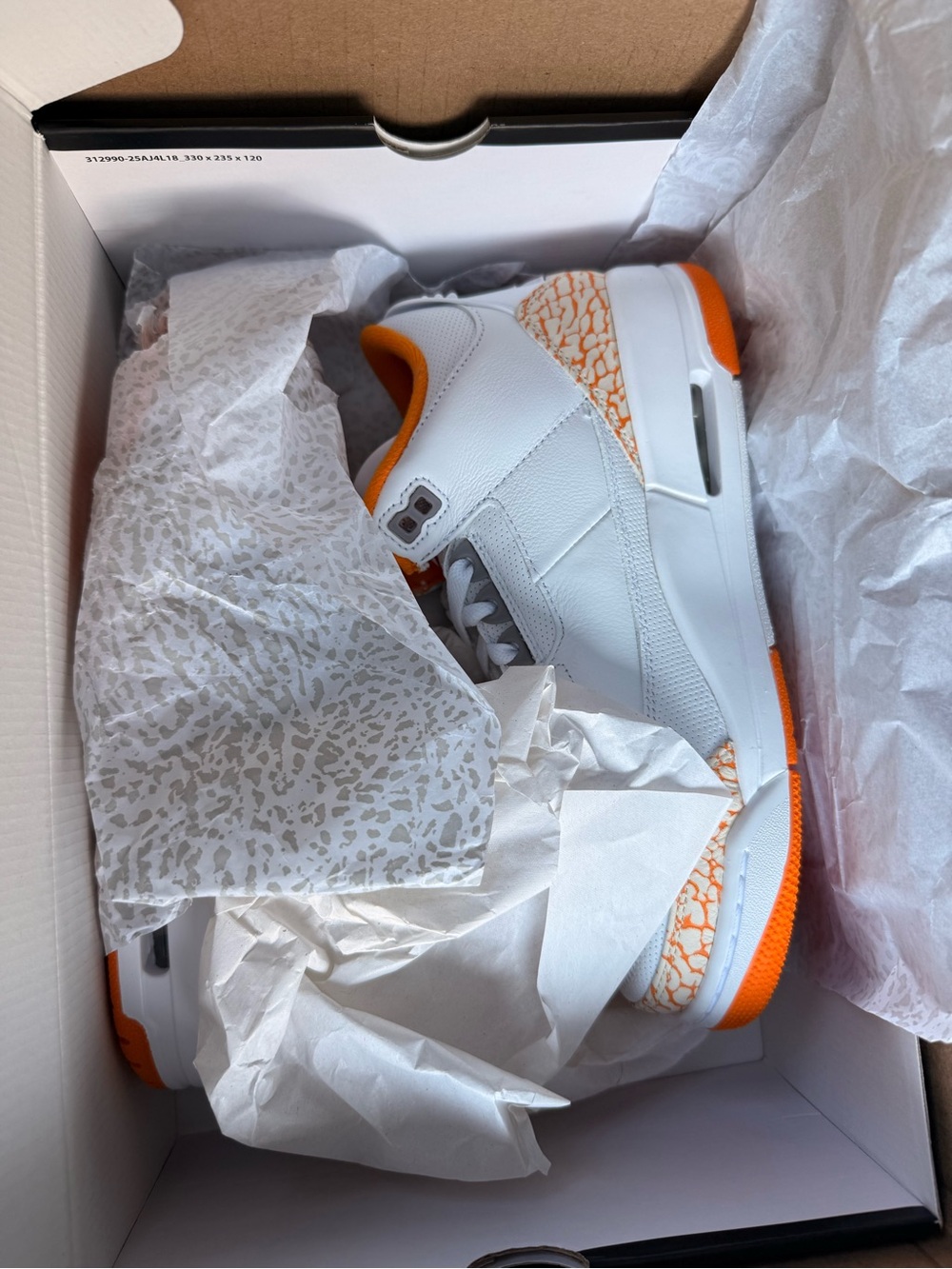 Nike Air Jordan 3 White with Orange Lining - Picture 3 of 4